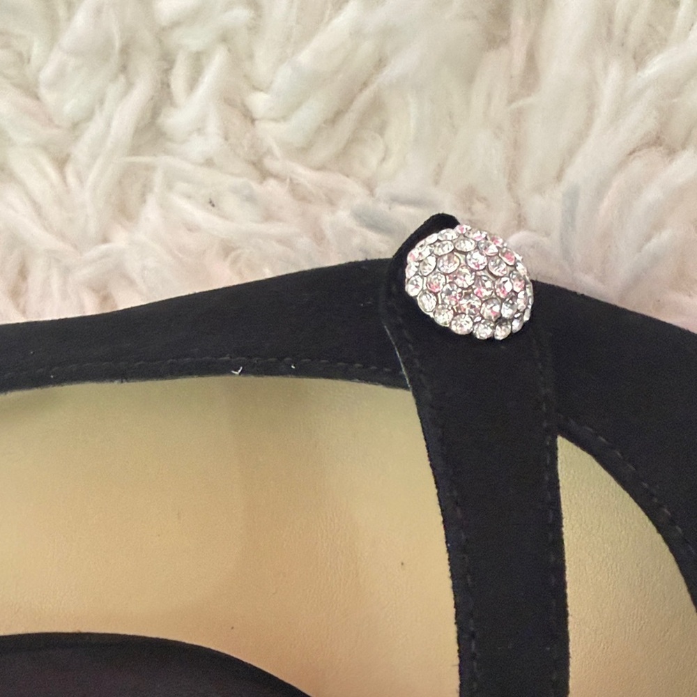 Ann Taylor Maryjane pumps in Black with Rhinestone Accent. - Picture 6 of 6